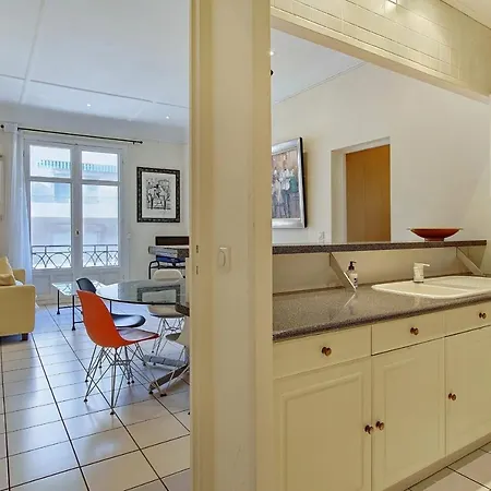 דירה Miramar Premium 2 Bedroom 2 Bath Balcony Sea View By Olam Properties קאן